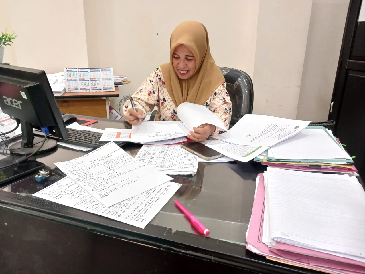Mengenal Lebih Dekat Fatmawati Madjodjo, Kepala Sub Bagian Tata Usaha Fakultas Ekonomi dan Bisnis Islam IAIN Ternate