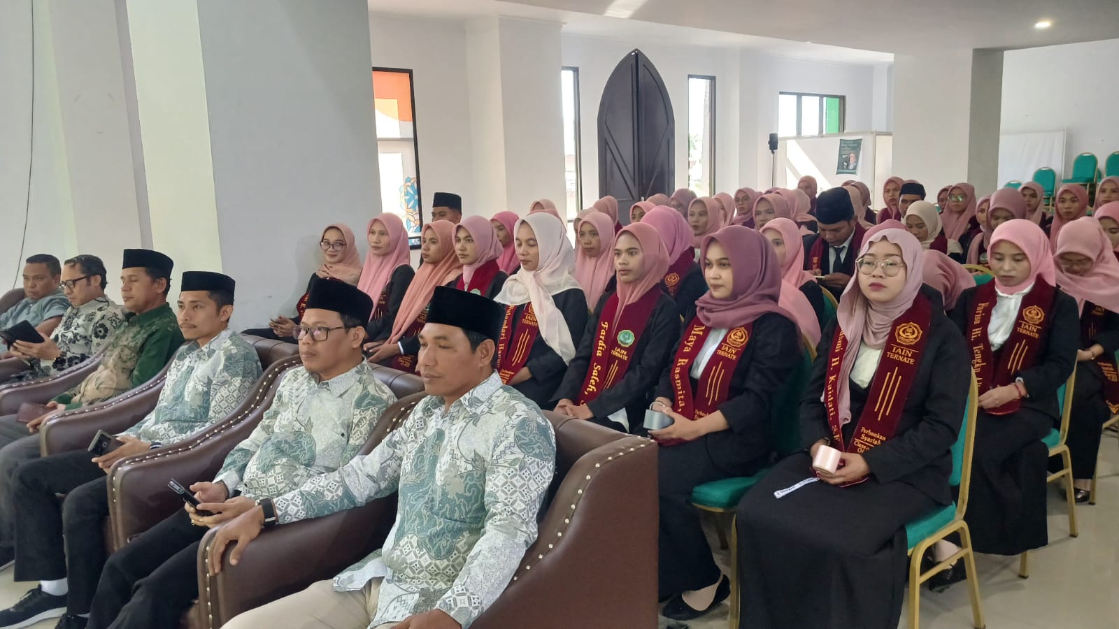 Momen pelaksanaan yudisium Sarjana di Fakultas Ekonomi dan Bisnis Islam IAIN Ternate